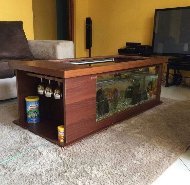 Coffee table aquarium