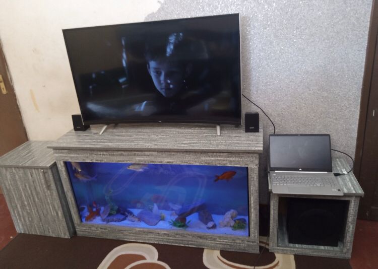 Cabinet stand aquarium